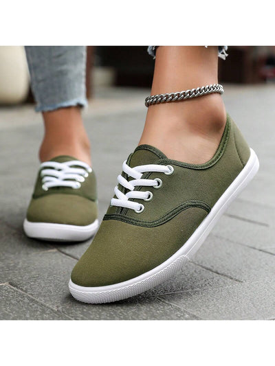 Classic White Canvas Sneakers: Unisex Couple's Casual Lace-Up Shoes