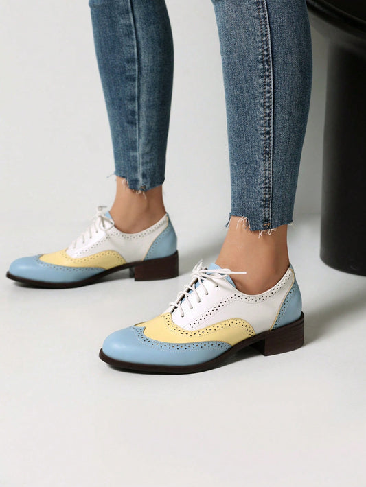 Vintage Vibes: Women's British-Inspired Color Block Lace-Up Oxfords