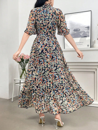 Elegant Arabian Floral Dress with Stand Collar and Short Sleeves