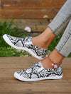 Step Out in Style: Women's Fashionable Lace-Up Sports Shoes