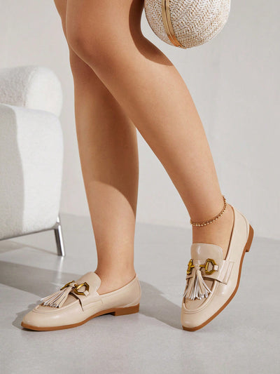 Elegant Fringe Loafers with Horse Bit Buckle – Perfect for Summer Business Casual!