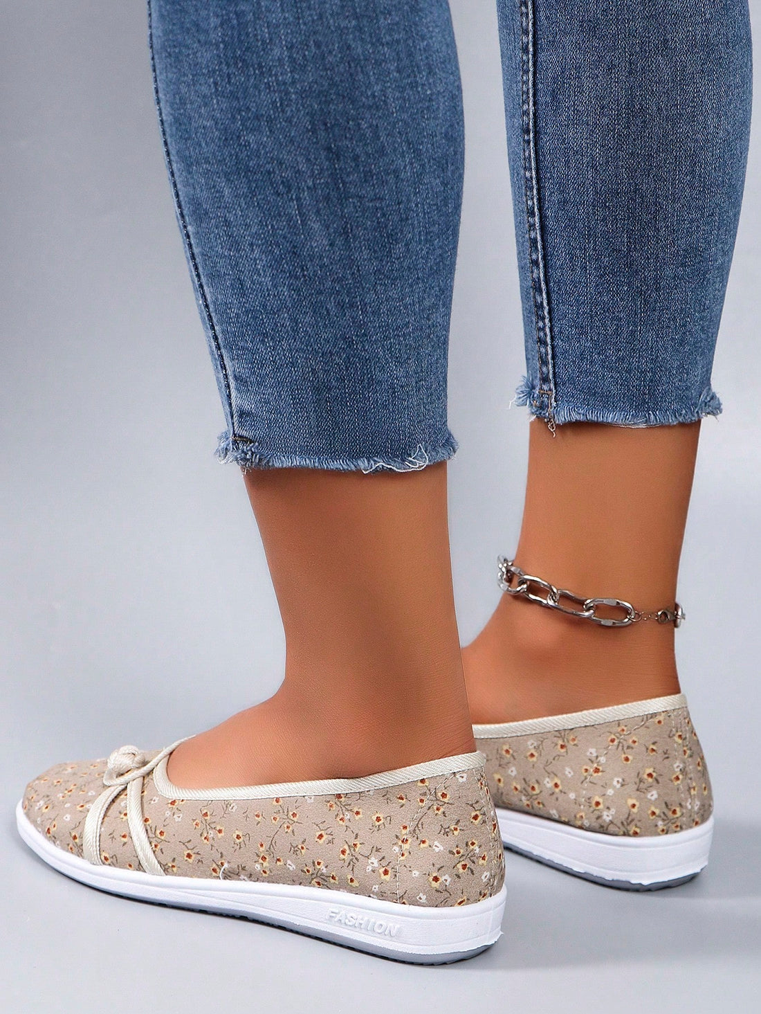 Our Ultimate Comfort sports shoes for women are the perfect choice for the hot summer months. Made with lightweight materials and designed for breathability, these shoes provide comfort and support for all your casual activities. The non-slip sole ensures safety, making these shoes a must-have for any active woman.