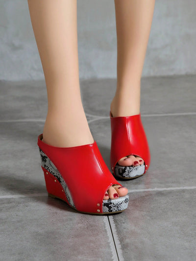2024 Summer Chic: High-Heeled Waterproof Platform Slippers with Color-Blocking Design