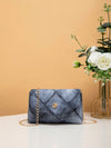 Chic Denim Flap Crossbody Bag: The Perfect Accessory for Stylish Women