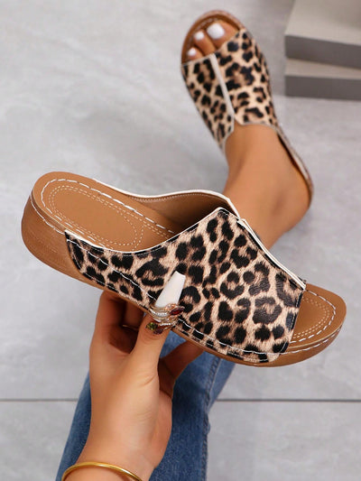 Stylish Snake & Leopard Print Flat Sandals: Slip into Summer Comfort