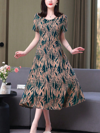 Chic and Casual: Women's Loose-Fit Fishbone Print Dress