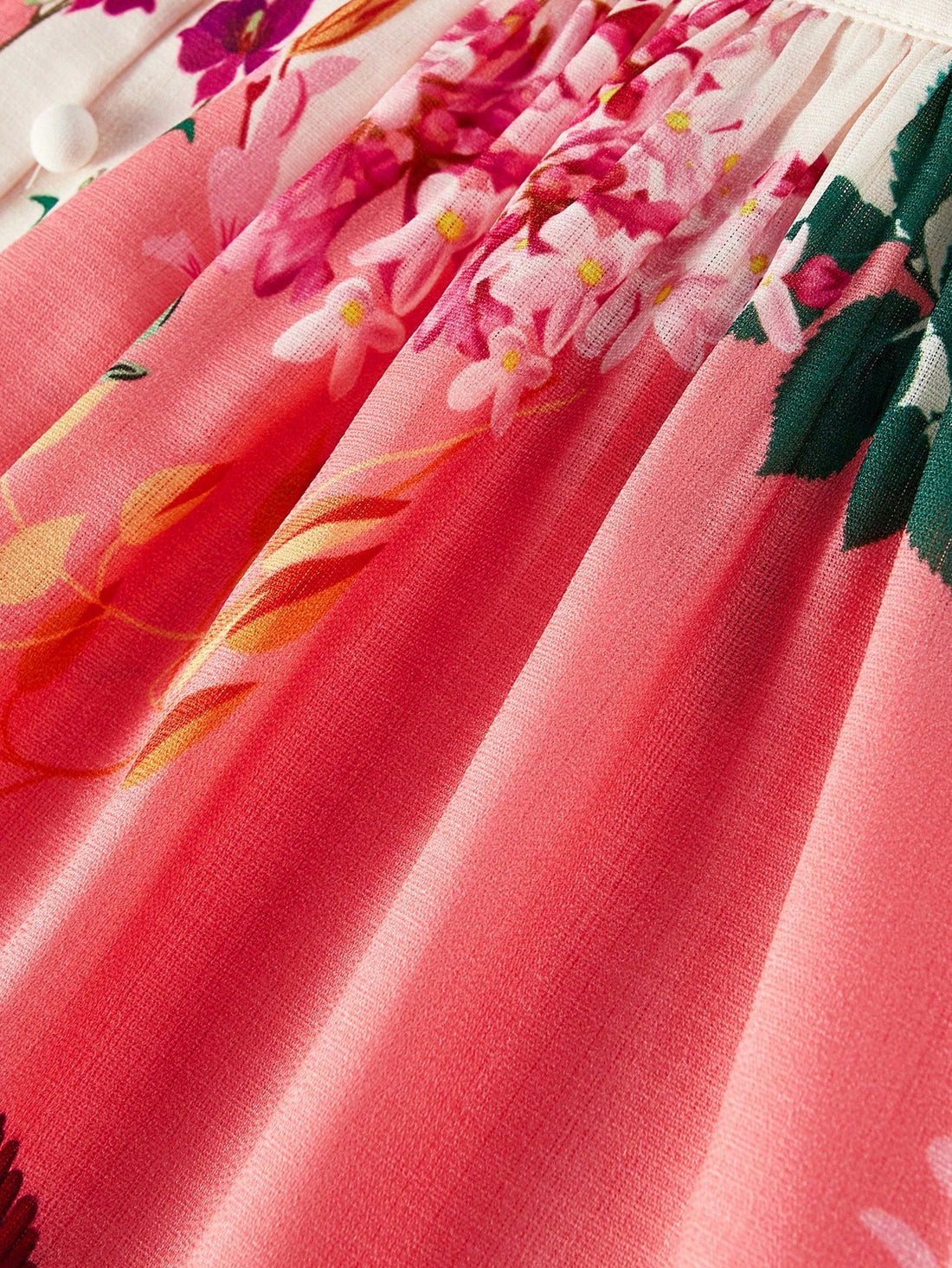 Get ready to turn heads with our Floral Dream dress! This V-neck bubble long sleeve crop dress is perfect for a romantic getaway. Its unique design and flirty style will make you feel confident and stylish, whether you're strolling on the beach or dining at a fancy restaurant. Don't miss out on this must-have piece for your wardrobe!