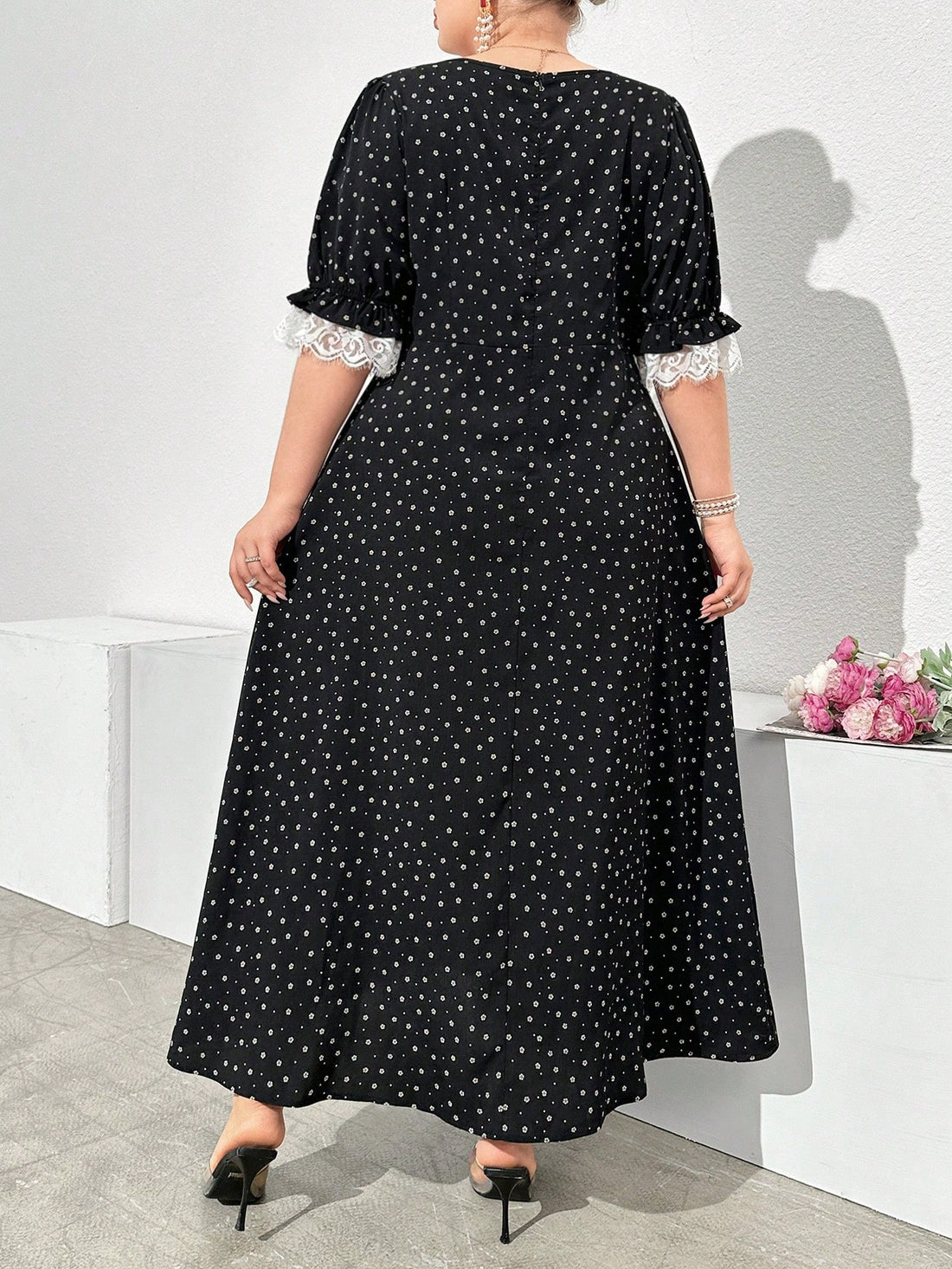 Embrace your curves in this gorgeous floral maxi dress that's ready for any occasion! Swirl and twirl in the flowing silhouette that flatters your figure while the vibrant floral pattern turns heads. Perfect for brunches, beach days, or evening soirées – this dress combines show-stopping style with all-day comfort that'll make you forget you're even wearing it!