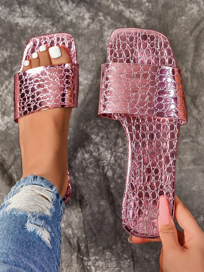 Upgrade your summer wardrobe with these 2024 Fashion Flat Sandals. Designed for trendsetters, these stylish slipper for women offer both comfort and fashion. Take your fashion game to the next level with these must-have sandals that are perfect for any occasion. Don't miss out on this trendy footwear!
