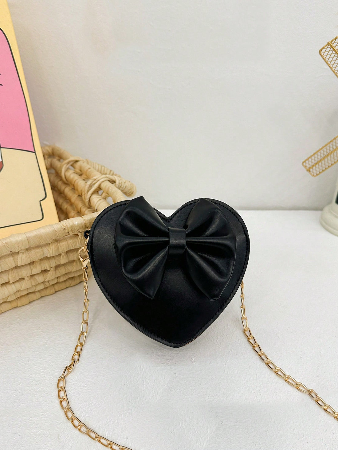 The Sweetheart Crossbody Bag is a must-have for your child's daily adventures and parties. With its adorable design and functional size, it's perfect for carrying all their essentials. Let your child express their style and stay organized with this cute and practical bag.