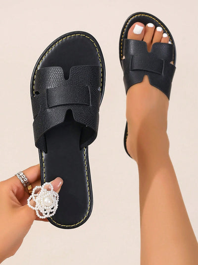 Summer Flat Sandals: Stay Stylish and Comfy with Open-Toe Cool Slippers