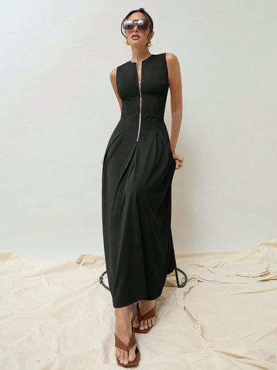 Chic Sleeveless Solid Color Long Dress with Gold Zipper Waist Detail