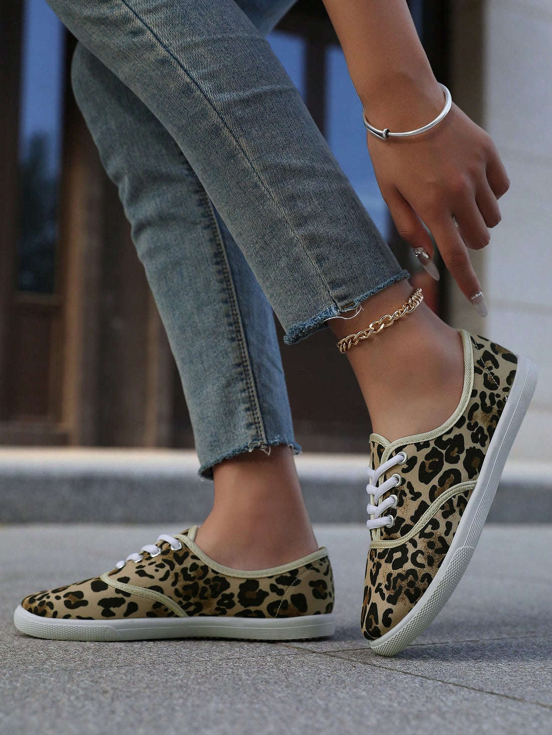 These Classic Canvas Lace-Up Shoes offer a comfortable and stylish option for every step. Made from high-quality canvas, they provide both durability and style. With their classic lace-up design, these shoes are versatile and perfect for any occasion. Elevate your shoe game with these must-have shoes.