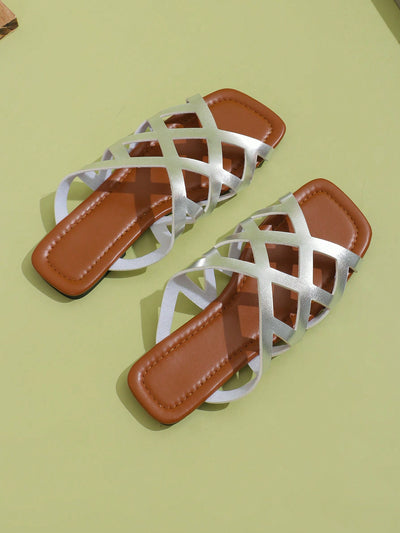 2024 Summer Chic: Plus Size Breathable Flats & Sandals