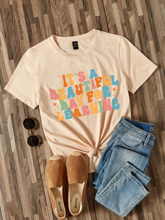 Casual Summer Tee for Teachers: Simple Pattern Round Neck T-Shirt