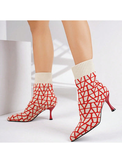 Chic and Cozy: Women's Fashionable Knitted Pointed Toe Short Boots