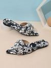 European-American Style Riveted Beachwear Flat Sandals - Women's Fashionable Large Size