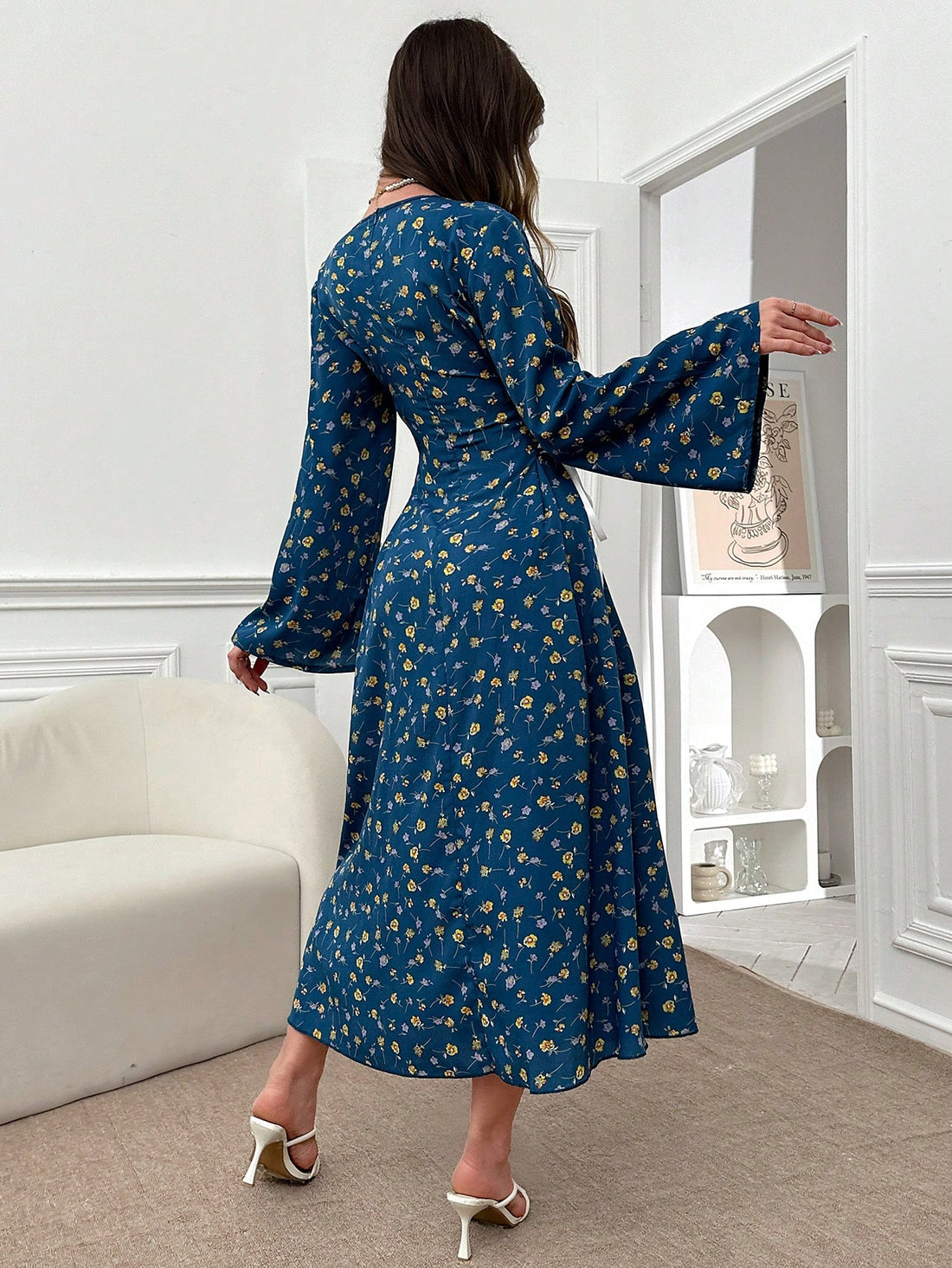 Introducing our Chic Floral Lace-Up Flare Sleeve Dress - the perfect choice for effortless spring elegance. Featuring a delicate lace-up design and flattering flare sleeves, this dress will elevate your style and have you feeling confident and chic all season long.