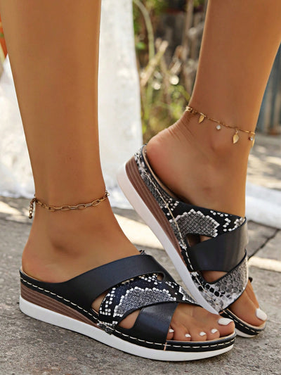 Animal Print Wedge Sandals: Lightweight and Knitted Details for Stylish Summer Outfits