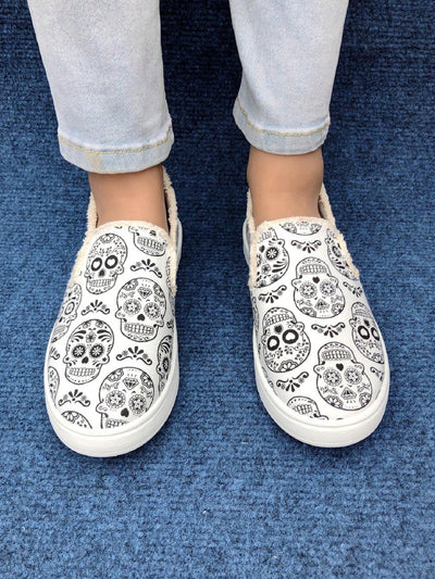 Halloween Printed Slip-On Flat Sneakers: Comfortable and Anti-Slip for Casual Sports