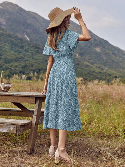 Ditsy Floral Pleated Waist Dress: The Ultimate Vacation Leisure Wear