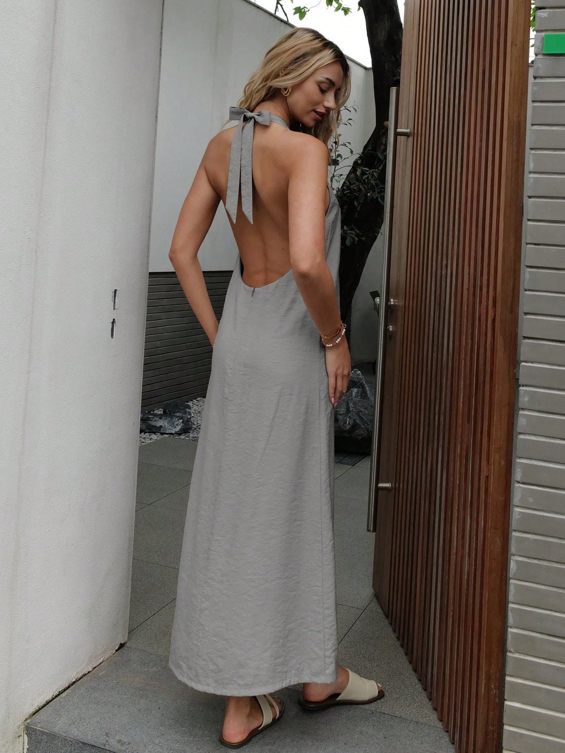 This Sunny Days Tie Knot Maxi Dress is the perfect summer staple. With its comfortable and stylish tie knot design, it's the ultimate choice for sunny days. Made with high-quality materials, this dress offers both durability and a trendy look. Upgrade your summer wardrobe now.