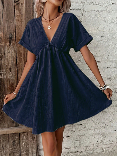 Chic and Stylish: Women's Batwing Sleeve V-Neck Dress in Solid Color