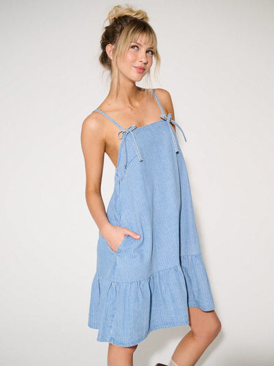 Chic Bow Denim Mini Dress: Your Summer Style Essential