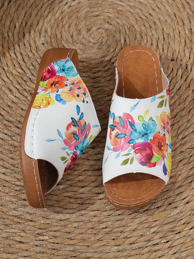 Chic Floral Printed Flat Sandals: Your Must-Have for Summer