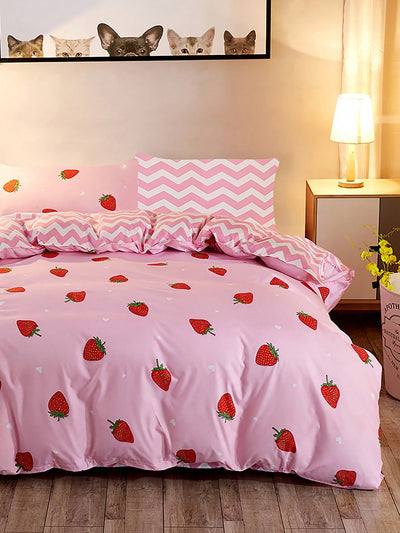 Strawberry Fields Forever: 3-Piece Children Bedding Set in Pink Polyester Reversible Design