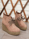 Step Up Your Style: Women's Fashion Platform Lace-Up Boots with Height Increase