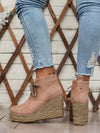 Step Up Your Style: Women's Fashion Platform Lace-Up Boots with Height Increase