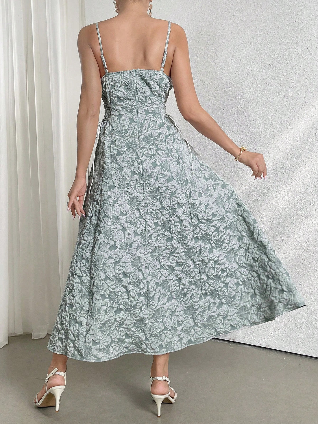 Elevate your summer style with our Chic Summer Elegance dress. Made with luxurious jacquard fabric, this dress features cross-strap detailing and a cinched waist for a flattering fit. Perfect for any occasion, this dress exudes elegance and sophistication. Experience the ultimate in summer fashion.