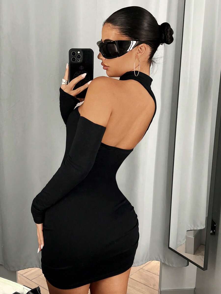 Turn heads this season in our stunning one-shoulder leopard print dress—the ultimate statement piece for holiday gatherings and beyond. This chic design features a flattering asymmetrical neckline that adds modern flair, while the bold leopard pattern brings wild sophistication to any occasion. Whether you're heading to a casual party or a night out with friends, this versatile dress transitions effortlessly from day to evening. The comfortable fit ensures you'll feel confident and fabulous all night long. 