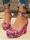 Elevate your summer style with our Chic Pink Summer Vacation Woven Wedge Sandals. These sandals feature a trendy geometric pattern and vintage buckle design, giving you a unique and stylish look. With a comfortable wedge heel, these sandals are perfect for any vacation or summer outing.