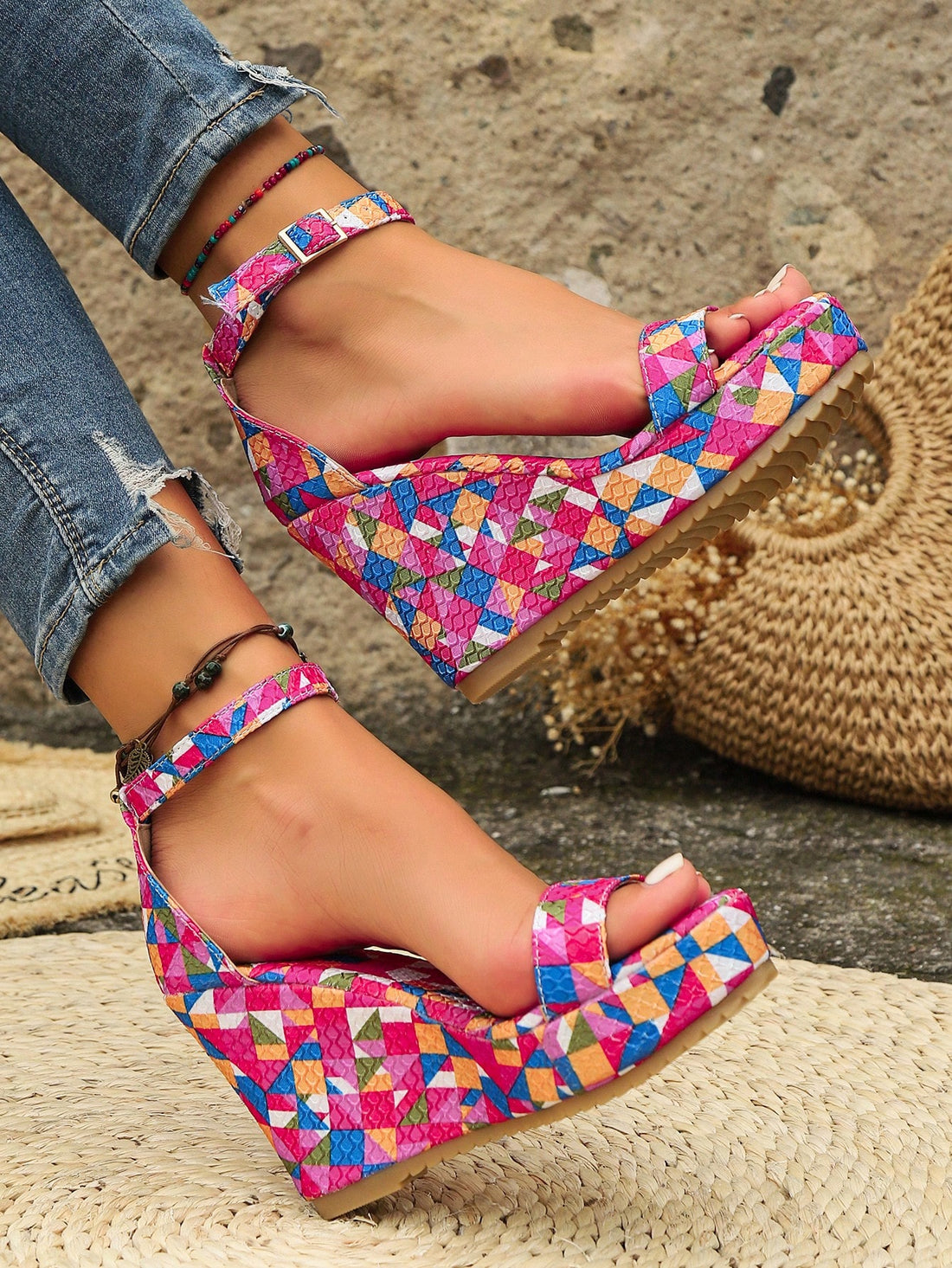 Elevate your summer style with our Chic Pink Summer Vacation Woven Wedge Sandals. These sandals feature a trendy geometric pattern and vintage buckle design, giving you a unique and stylish look. With a comfortable wedge heel, these sandals are perfect for any vacation or summer outing.