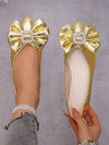 Introducing our Chic Plus Size Women's Bowknot Flat Shoes - the perfect combination of style and comfort for daily wear or dressing up. Constructed with a delicate bowknot detail, these shoes add a touch of elegance to any outfit. Available in plus sizes, these shoes are perfect for fashion-forward women looking for the perfect fit.
