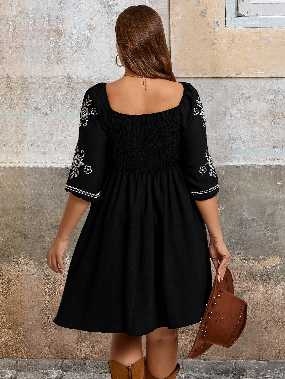 Be the envy of all your friends with our Elegant Plus Size Black Rose Butterfly Embroidered V-Neck Long Sleeve Dress. Perfect for Autumn getaways, this dress will accentuate your curves and make you feel like a goddess. Embrace your playful side with the unique butterfly embroidery and v-neck design.