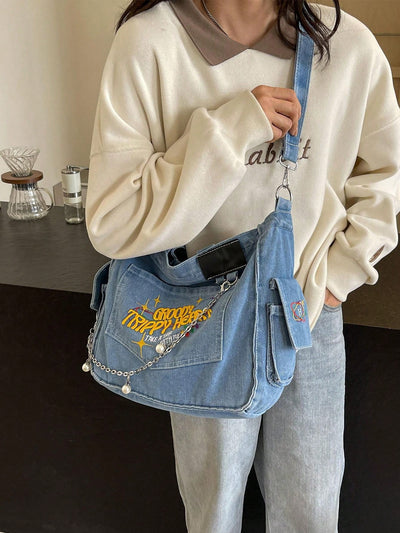 Style Chain Letter Tote: The Ultimate Street Style Shoulder Bag