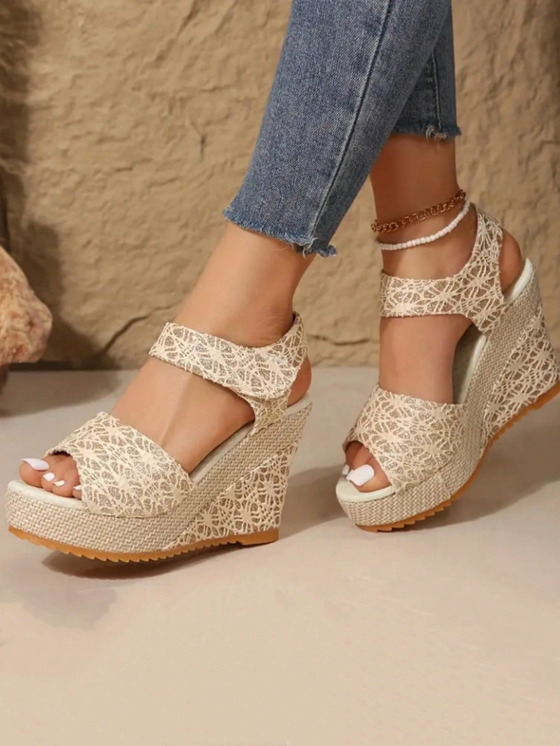 Introducing our 2024 Summer Chic Wedge Slippers for women in a stylish and modern Euromerican design. With a comfortable wedge heel, these slippers are perfect for everyday wear. Elevate your style and stay on-trend with these chic and functional summer slippers.
