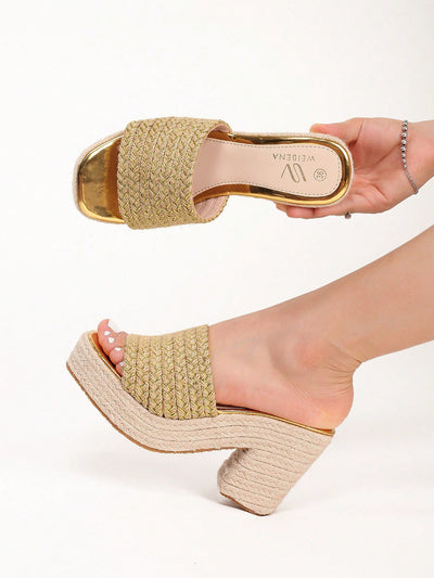 Summer Chic: 3D Flower Rope Wedge Sandals for Vacation and Casual Outfits