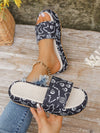 Stylish Outdoor Embroidered Flip Flops with Thick Soles and Anti-Slip Technology