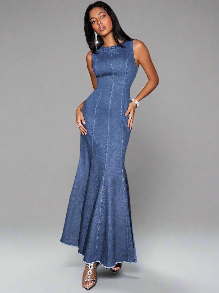 Expertly crafted for the modern woman, our Women's Solid Color Simple Daily Wear Sleeveless Denim Dress is the perfect addition to your wardrobe. Made from high-quality denim, this dress boasts a timeless and versatile design that can be dressed up or down. Stay comfortable and stylish all day long with this must-have piece.