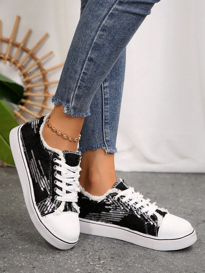 Black Glitter Fringed Athletic Shoes: Stand Out on the Skateboard