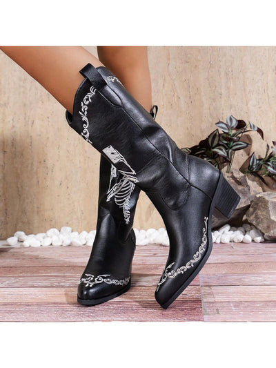 Stunning Skull Design Chunky Heel Riding Boots: A Western Holiday Must-Have