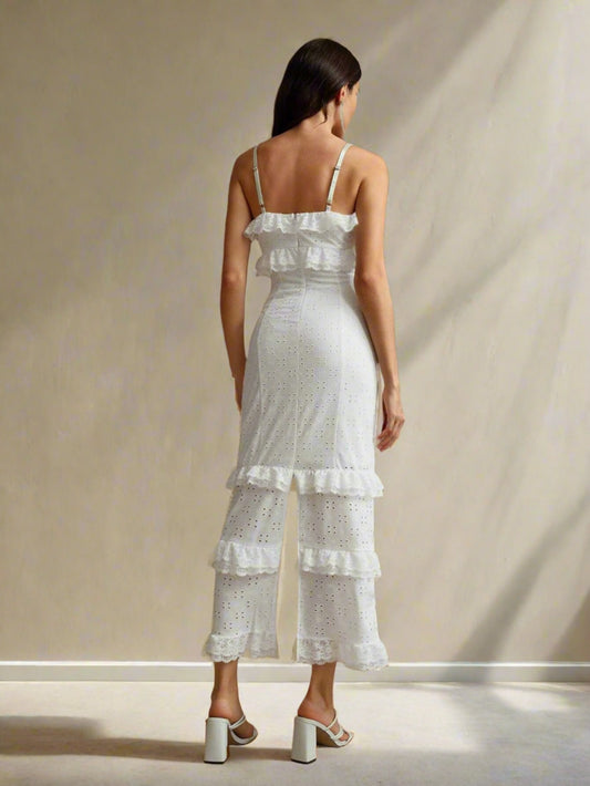 Enchanting Elegance: Anewsta White Lace-Trimmed Slit Cami Cake Dress