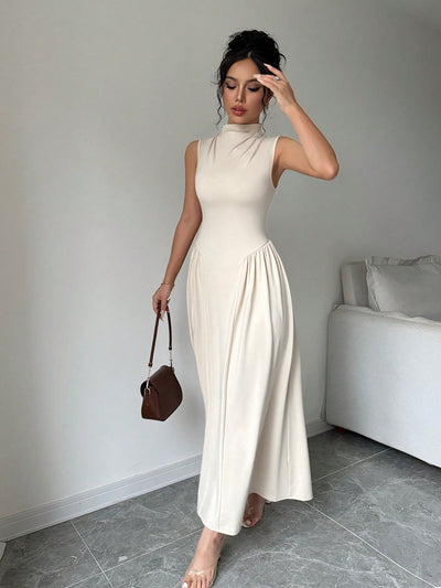 Chic Solid Color A-Line Fitted Knit Long Dress for Effortless Fall Style