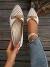 Chic Hollow Out Flats: Stylish Slip-On Shoes for Fall/Winter