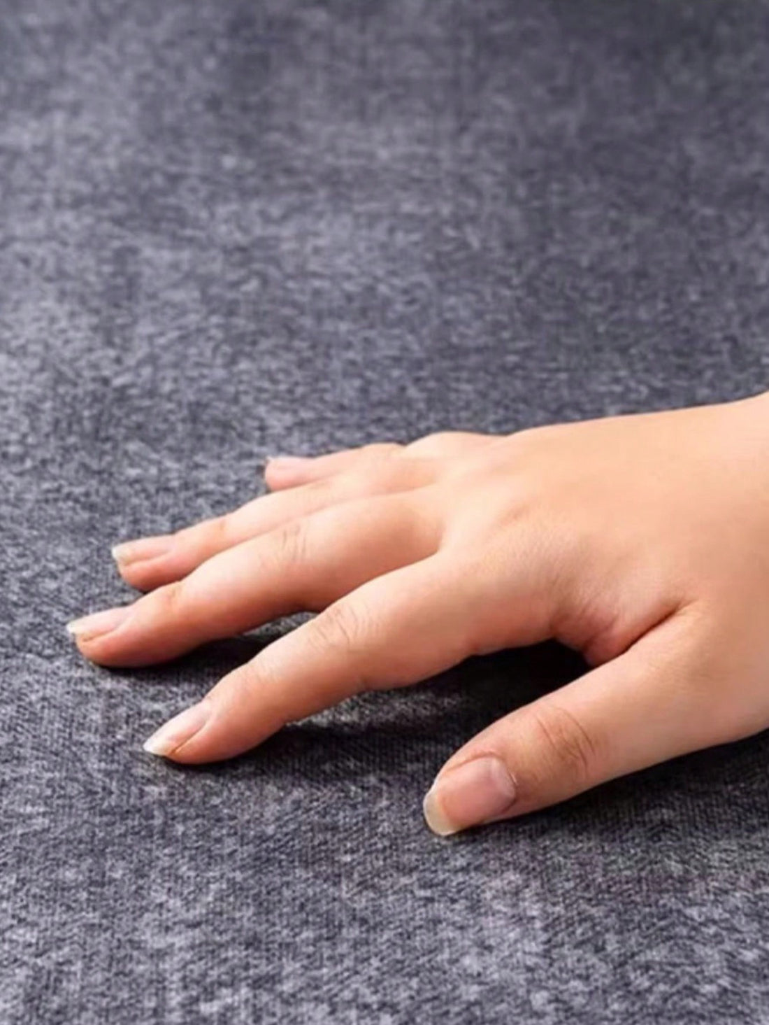 Add a touch of relaxation and whimsy to your home with our Dreamy Cloud Shaped Carpet. This perfect addition to your home decor offers a comfortable and inviting space for gatherings and moments of relaxation. Crafted with expert precision, this cloud-shaped carpet is the ultimate statement piece for any living space.