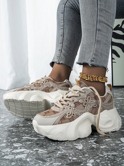 Stylish Sporty Mesh Chunky Sneakers - Perfect for Summer Vacation